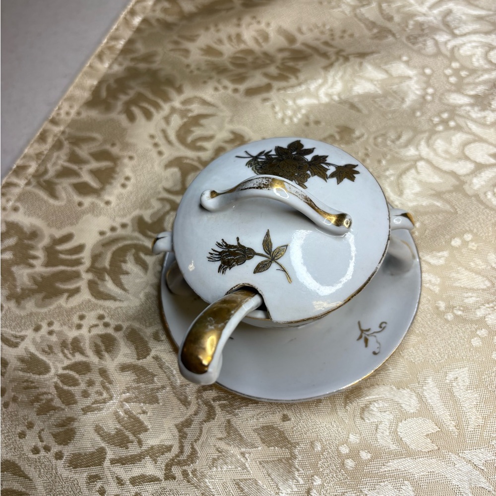 Vintage Porcelain Sugar Bowl Set,Complete With Lid And Matching Small Spoon. - Picture 2 of 11